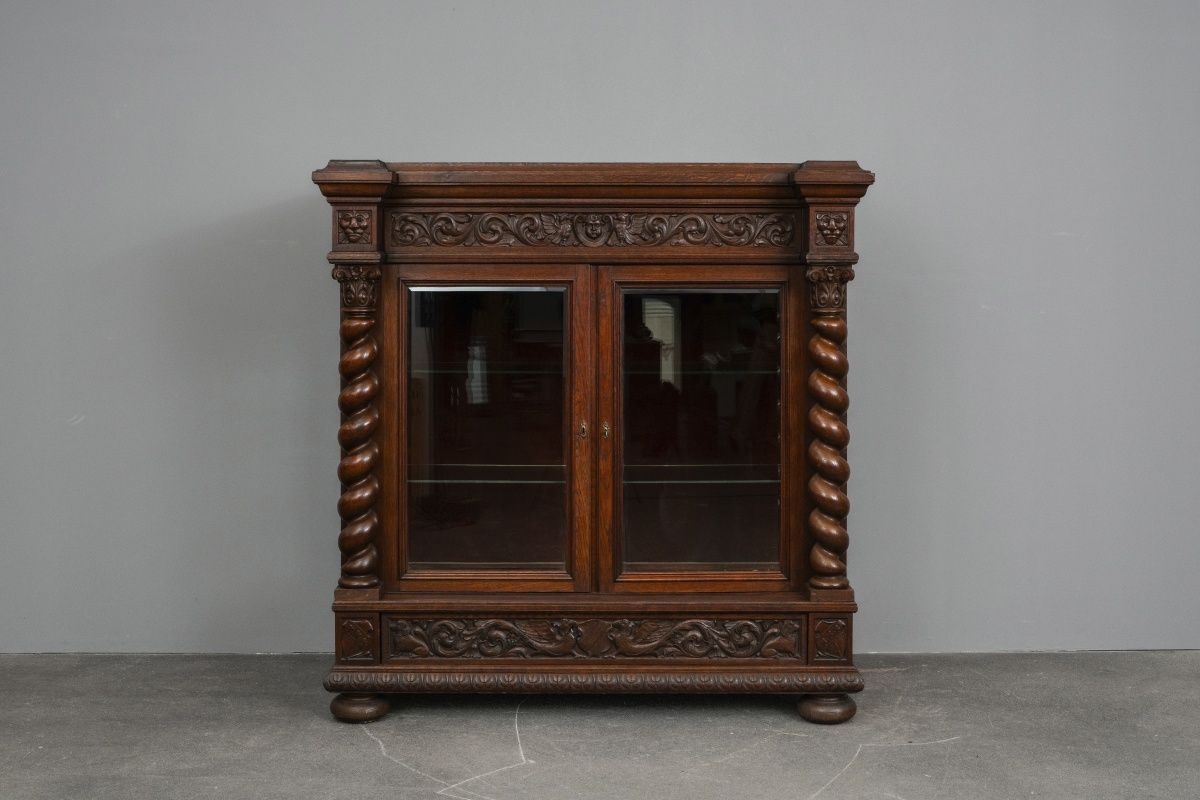 Historismus Vitrinenschrank in Eiche - Ende des 19.Jahrhunderts