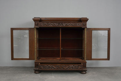 Historismus Vitrinenschrank in Eiche - Ende des 19.Jahrhunderts