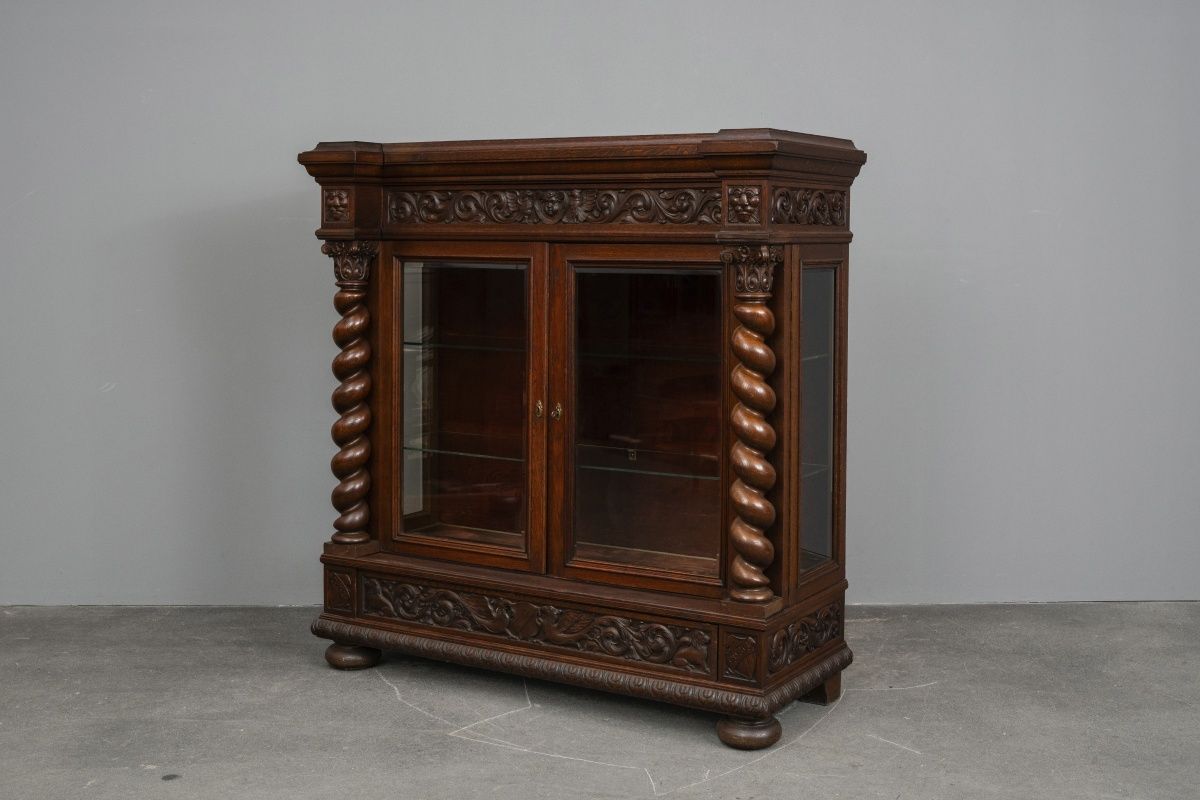 Historismus Vitrinenschrank in Eiche - Ende des 19.Jahrhunderts