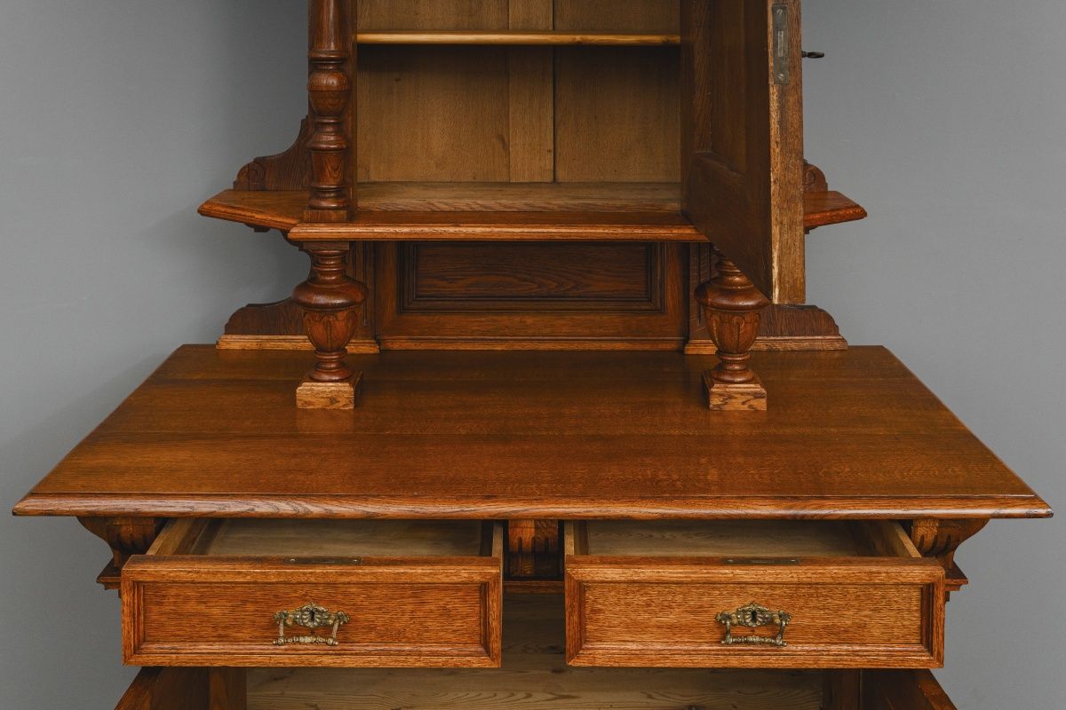 Gründerzeit Buffetschrank in Eiche - 2.Hälfte des 19.Jahrhunderts