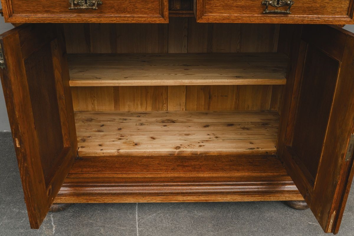 Gründerzeit Buffetschrank in Eiche - 2.Hälfte des 19.Jahrhunderts
