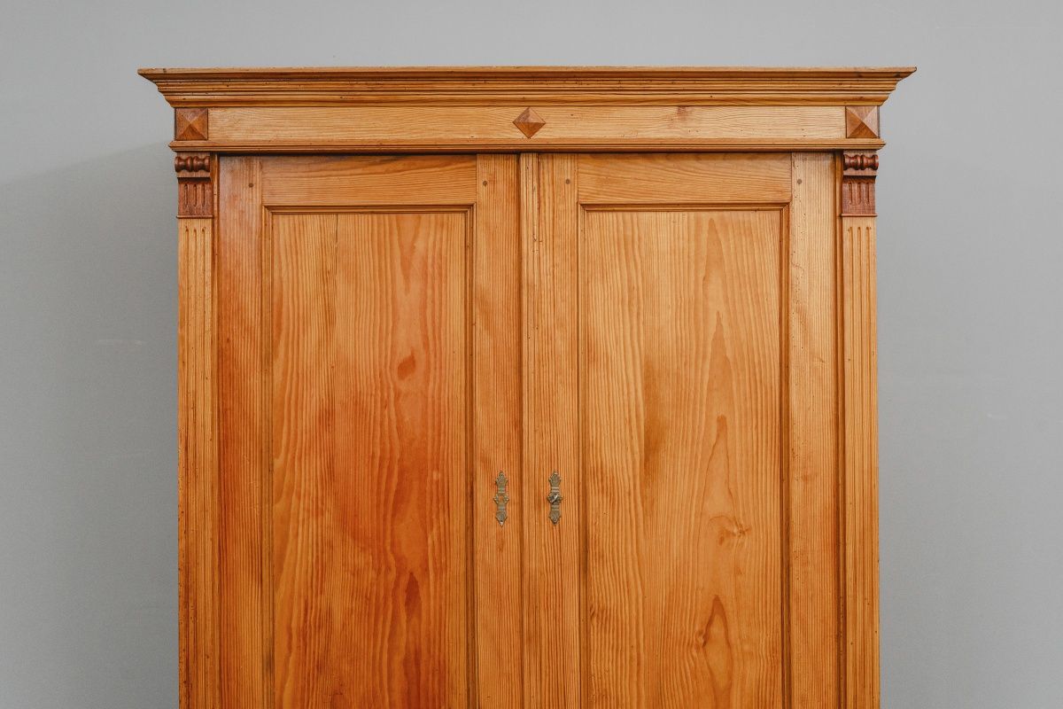 Gründerzeit Kleiderschrank in Kiefer - 2.Hälfte des 19.Jahrhunderts