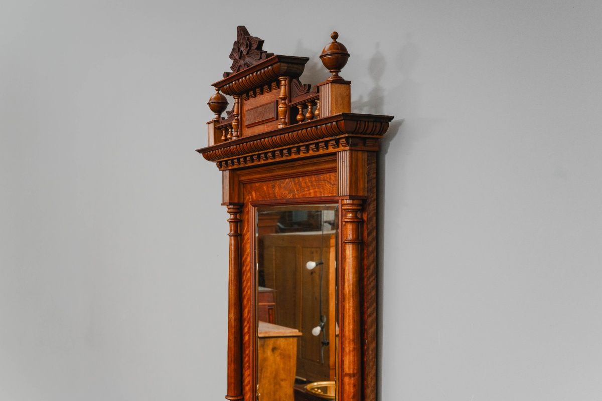 Gründerzeit Wandspiegel in Nussbaum - Ende des 19.Jahrhunderts