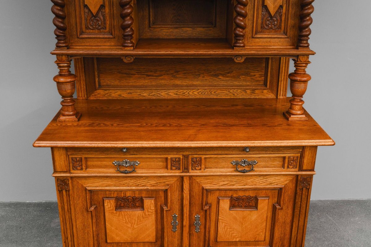 Gründerzeit Buffetschrank in Eiche - Ende des 19.Jahrhunderts