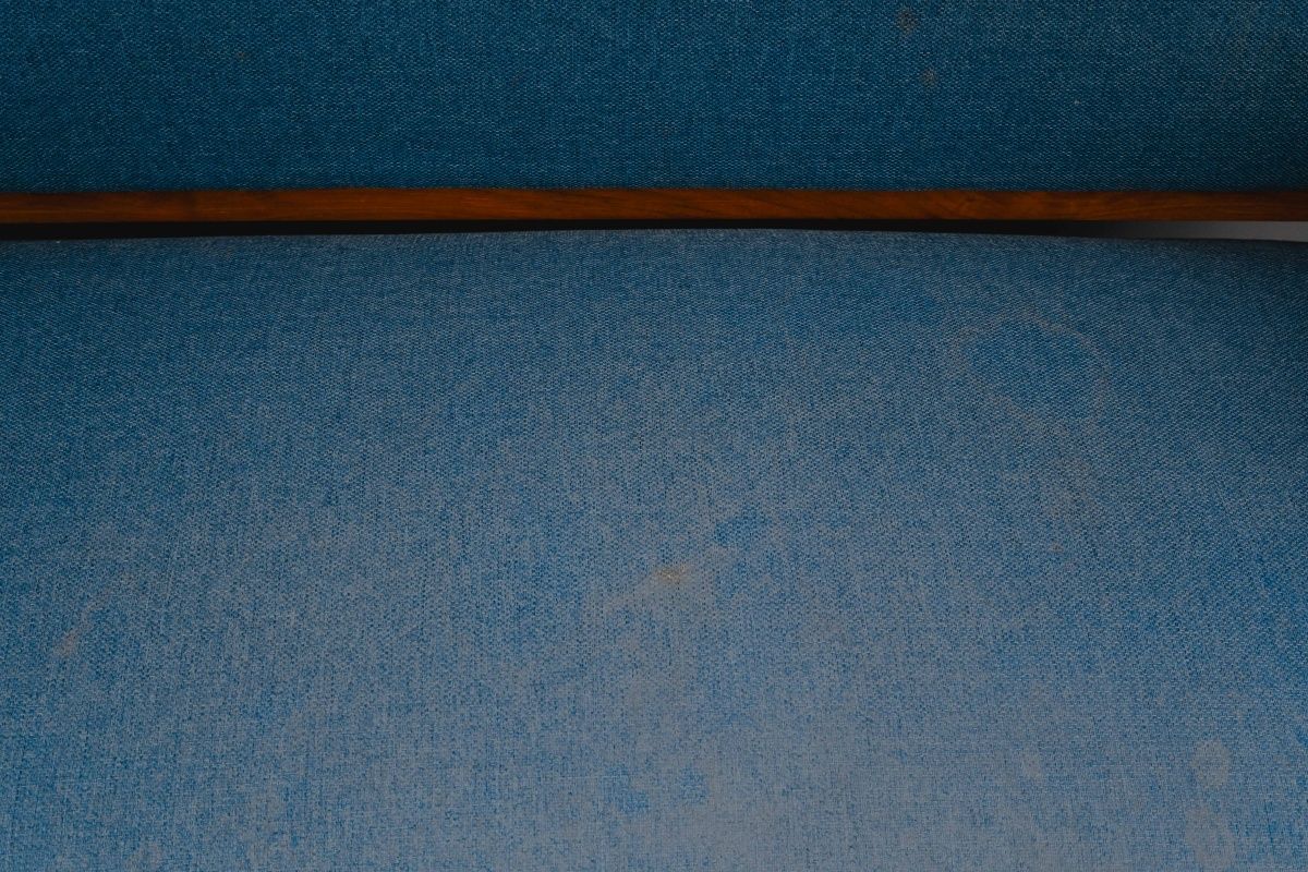 Biedermeier Sofa in Nussbaum - 1.Hälfte des 19.Jahrhunderts