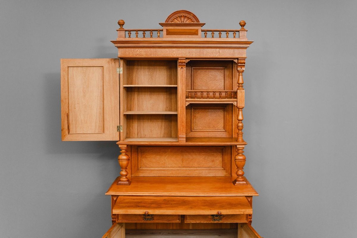 Gründerzeit Buffetschrank in Eiche - 2.Hälfte des 19.Jahrhunderts
