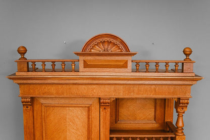 Gründerzeit Buffetschrank in Eiche - 2.Hälfte des 19.Jahrhunderts