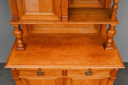 Gründerzeit Buffetschrank in Eiche - 2.Hälfte des 19.Jahrhunderts