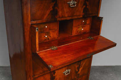 Biedermeier Kommode mit Sekretärfach in Mahagoni - 1.Hälfte des 19.Jahrhunderts