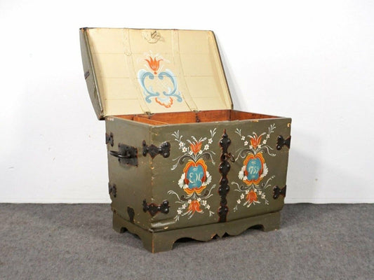 Runddeckel-Truhe Barock 1759 Kiste Kommode Alt Antik MÖBLINGER 2000-0059