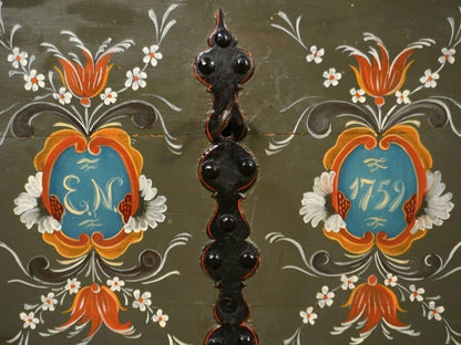 Runddeckel-Truhe Barock 1759 Kiste Kommode Alt Antik MÖBLINGER 2000-0059