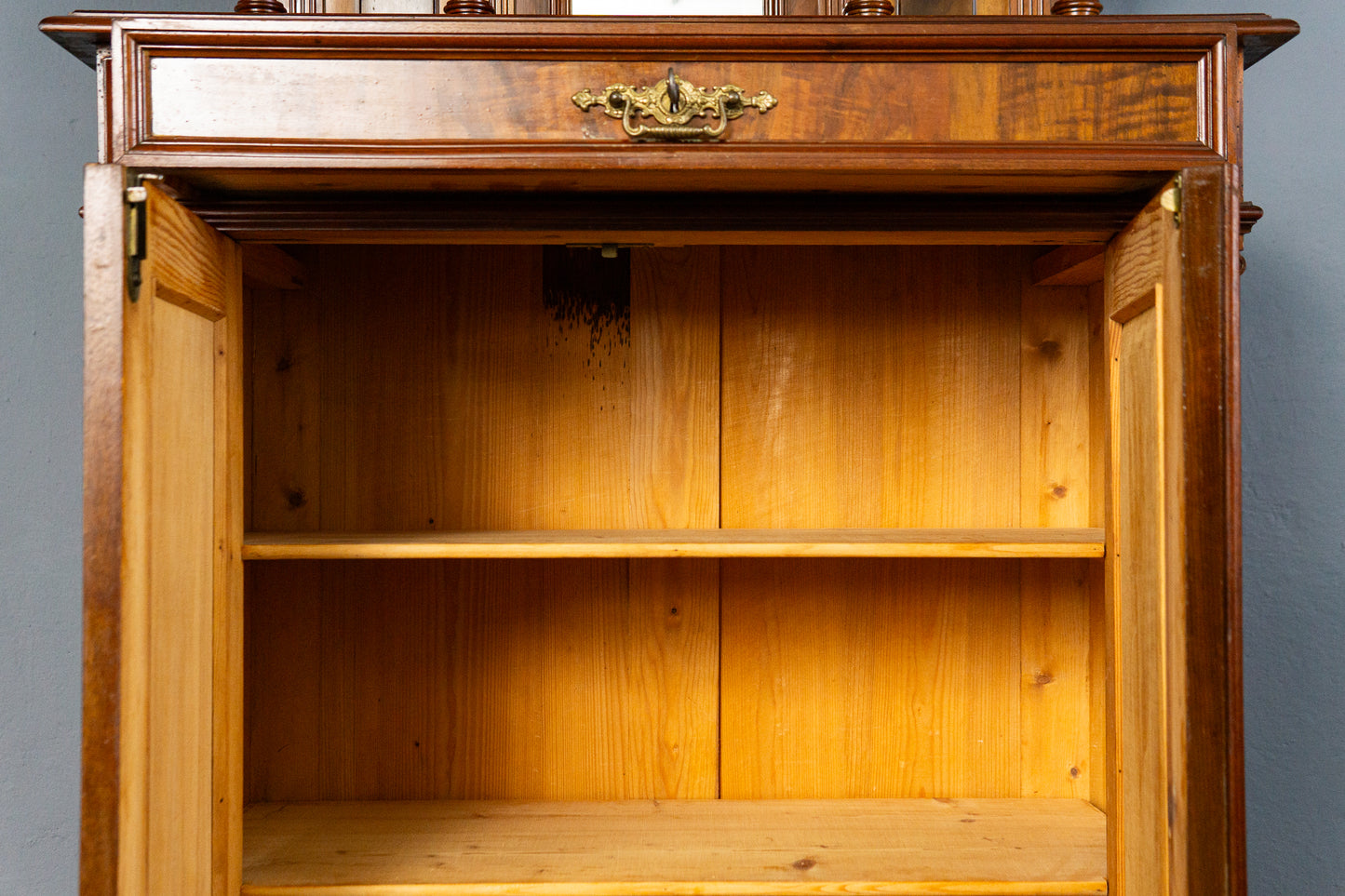 Vintage Vertiko Gründerzeit Antik Schrank Regal Kommode MÖBLINGER 2501_2004
