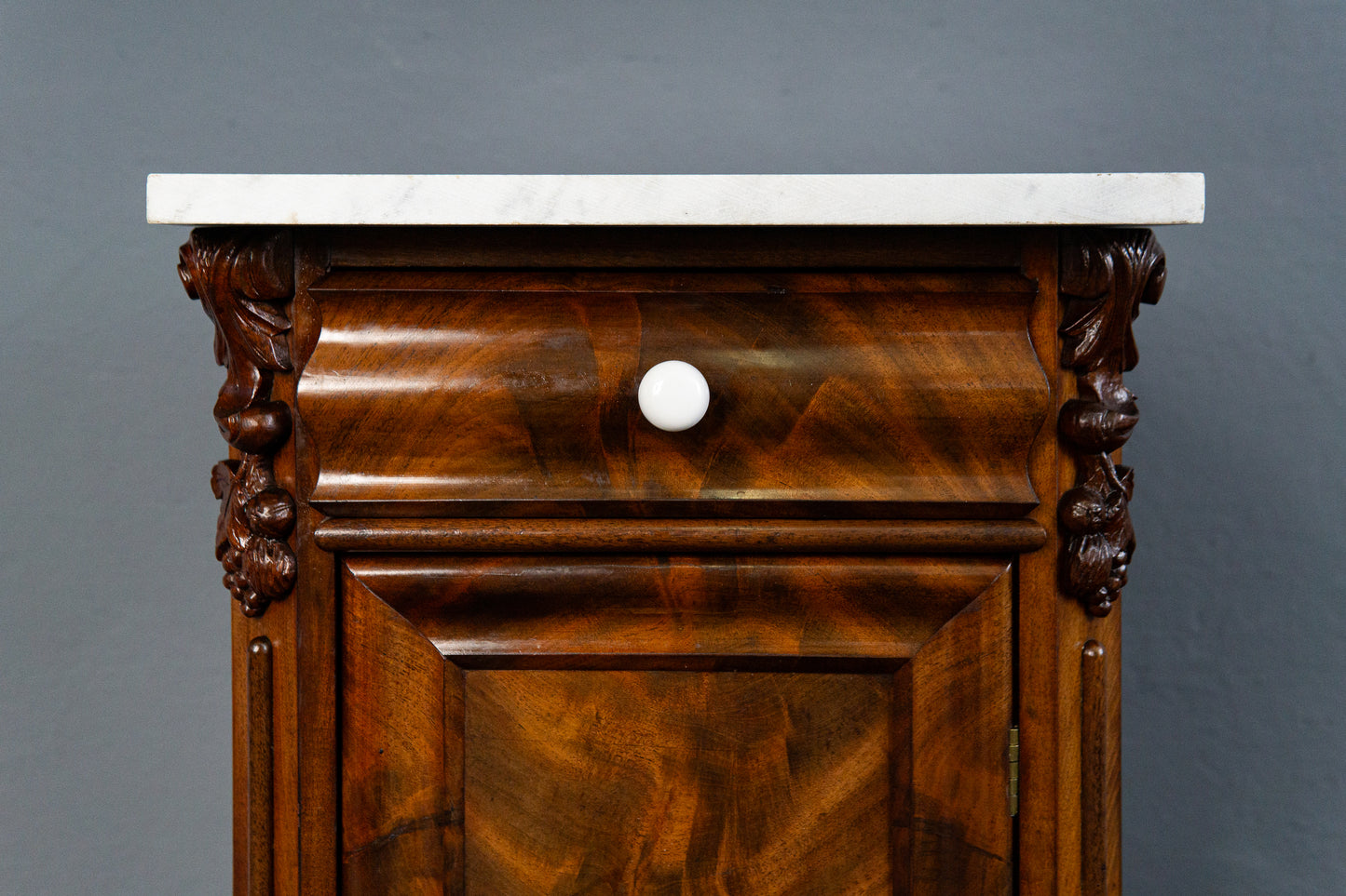 Schöner Louis Philippe Nachtschrank, Mitte des 19.Jahrhunderts - Nachttisch Kommode Regal Schrank Alt Antik MÖBLINGER