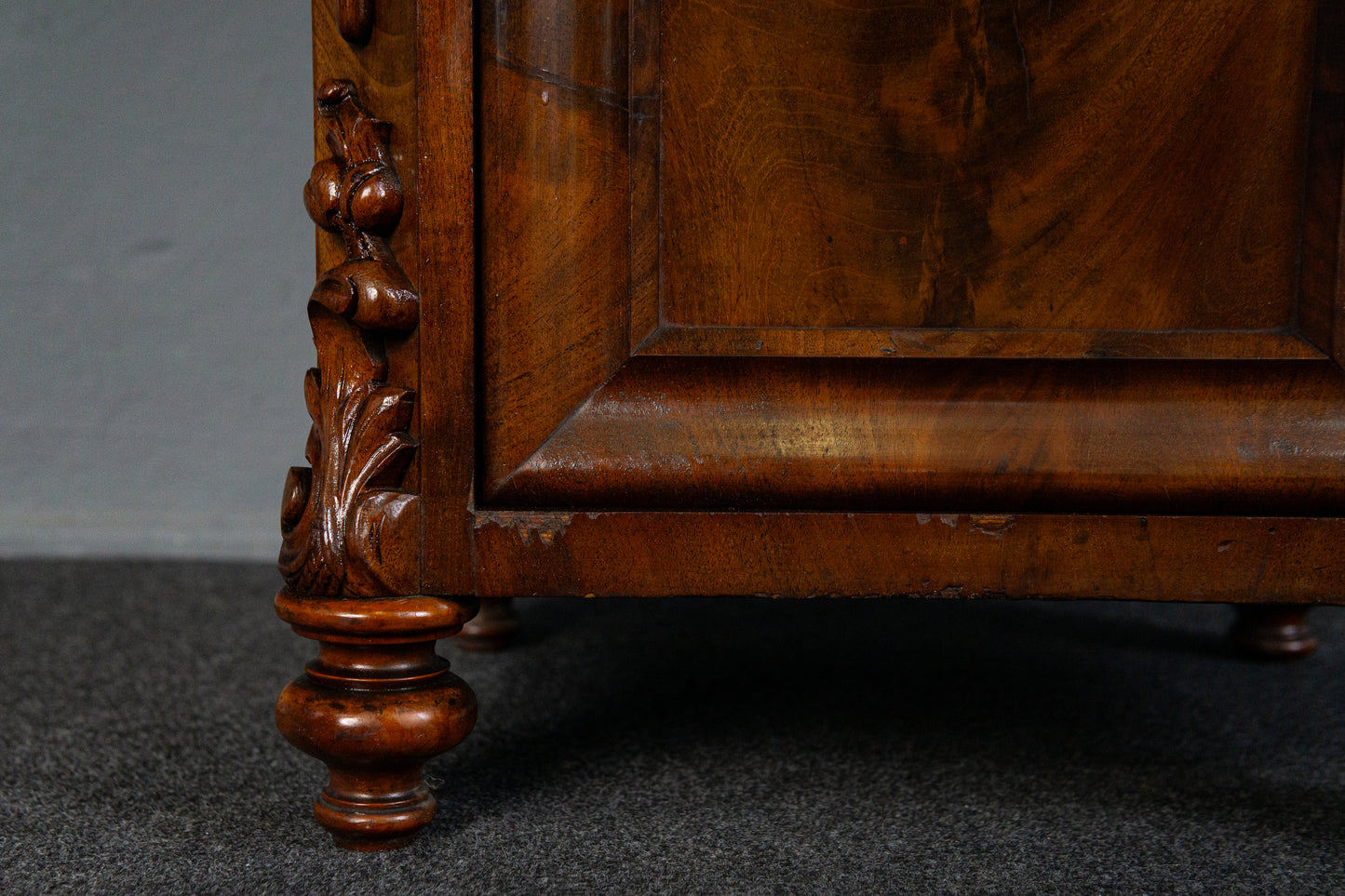 Schöner Louis Philippe Nachtschrank, Mitte des 19.Jahrhunderts - Nachttisch Kommode Regal Schrank Alt Antik MÖBLINGER