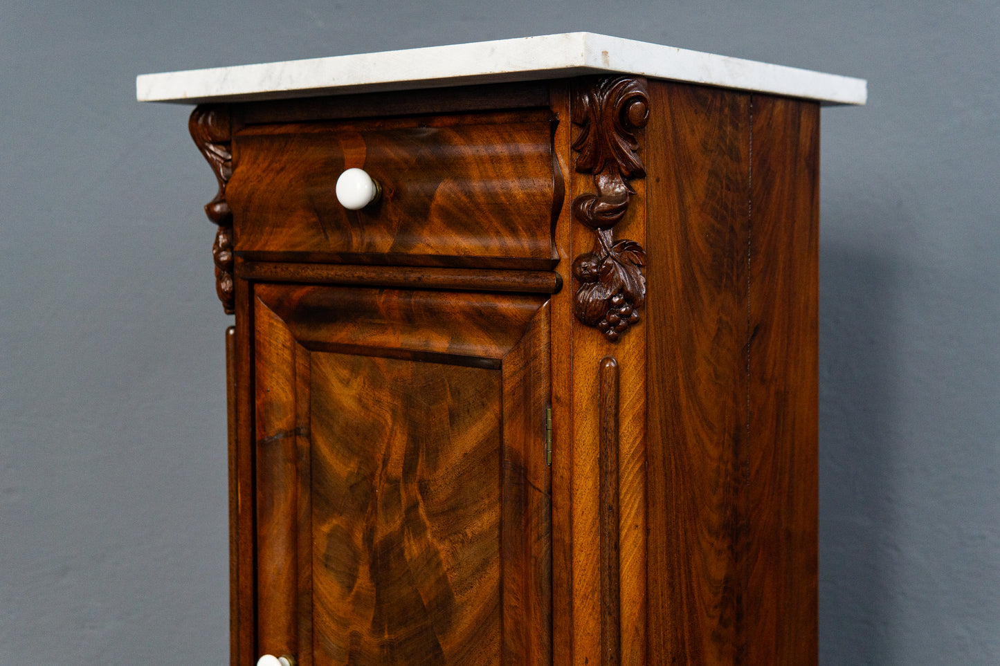 Schöner Louis Philippe Nachtschrank, Mitte des 19.Jahrhunderts - Nachttisch Kommode Regal Schrank Alt Antik MÖBLINGER