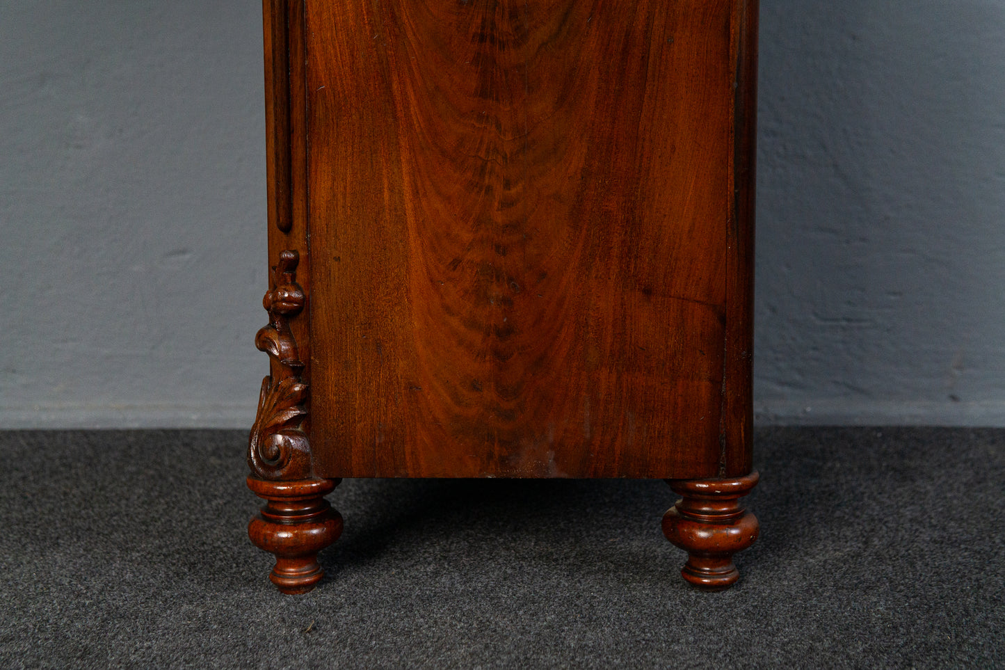 Schöner Louis Philippe Nachtschrank, Mitte des 19.Jahrhunderts - Nachttisch Kommode Regal Schrank Alt Antik MÖBLINGER