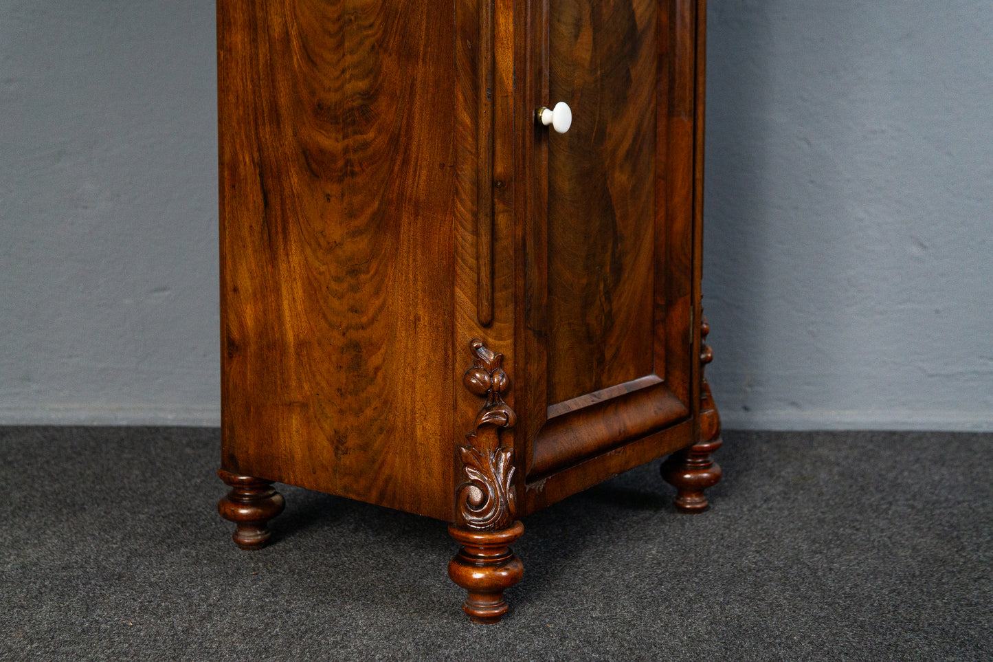 Schöner Louis Philippe Nachtschrank, Mitte des 19.Jahrhunderts - Nachttisch Kommode Regal Schrank Alt Antik MÖBLINGER