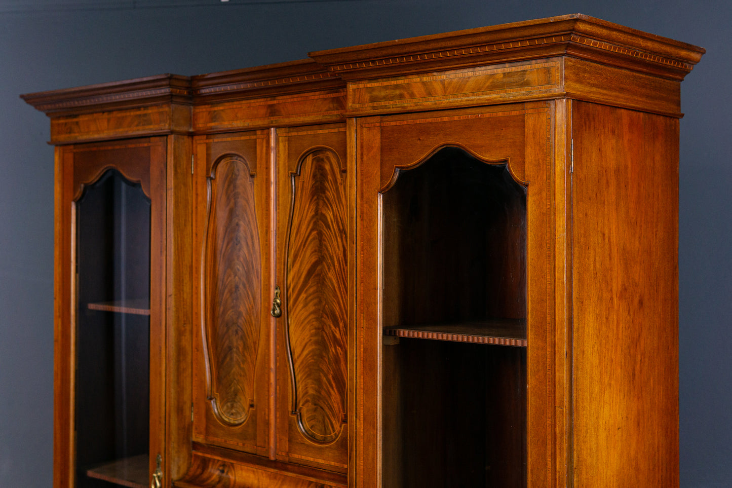 engl. Bücherschrank Buffet Vitrine Schrank Büro Alt Antik 2308_1705