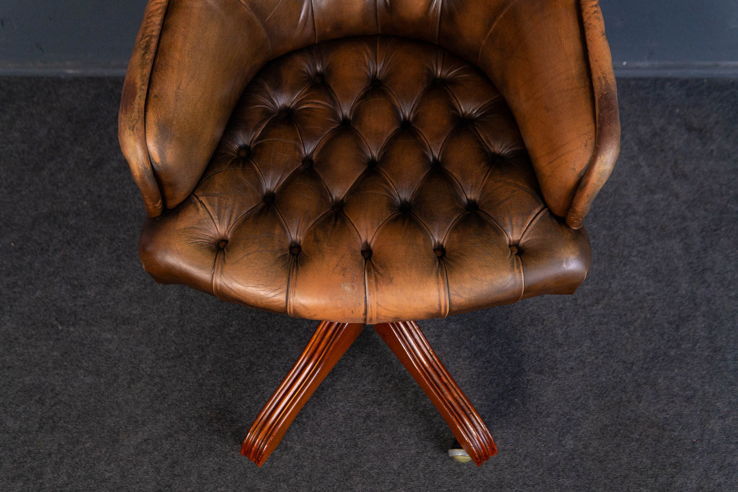 Chesterfield Stuhl Drehstuhl Tisch Sekretär Alt Vintage MÖBLINGER 2407_2902