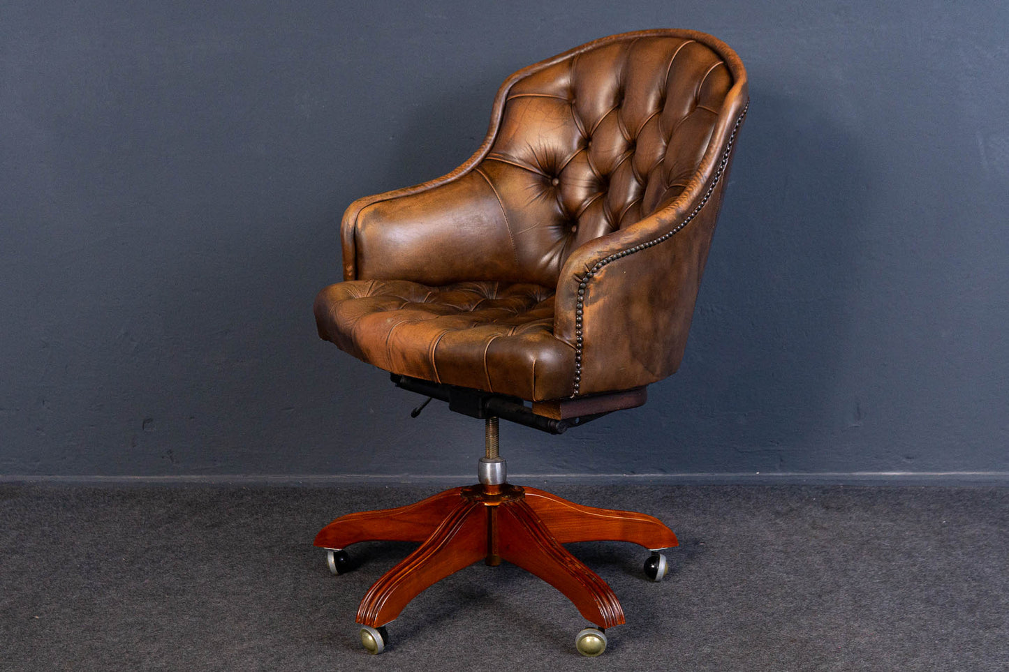 Chesterfield Stuhl Drehstuhl Tisch Sekretär Alt Vintage MÖBLINGER 2407_2902