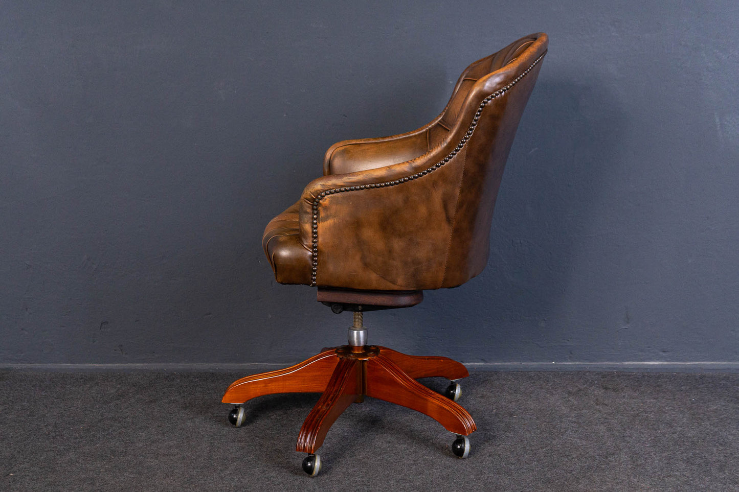 Chesterfield Stuhl Drehstuhl Tisch Sekretär Alt Vintage MÖBLINGER 2407_2902