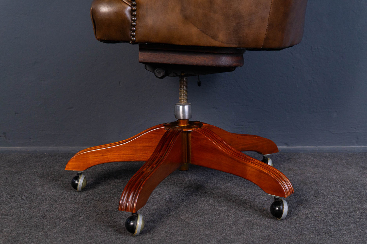 Chesterfield Stuhl Drehstuhl Tisch Sekretär Alt Vintage MÖBLINGER 2407_2902