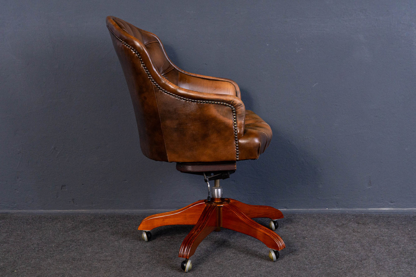 Chesterfield Stuhl Drehstuhl Tisch Sekretär Alt Vintage MÖBLINGER 2407_2902