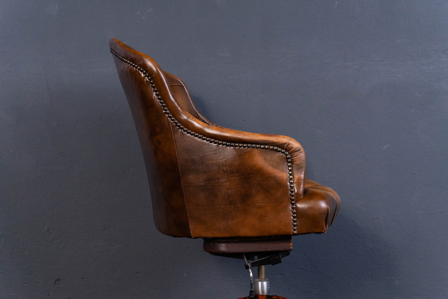 Chesterfield Stuhl Drehstuhl Tisch Sekretär Alt Vintage MÖBLINGER 2407_2902