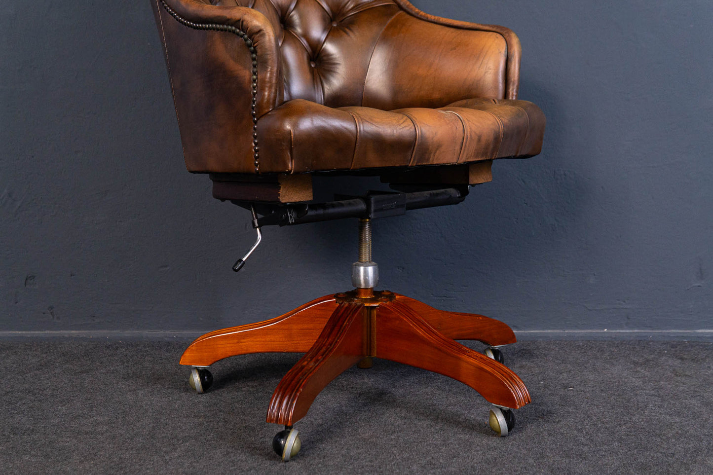 Chesterfield Stuhl Drehstuhl Tisch Sekretär Alt Vintage MÖBLINGER 2407_2902
