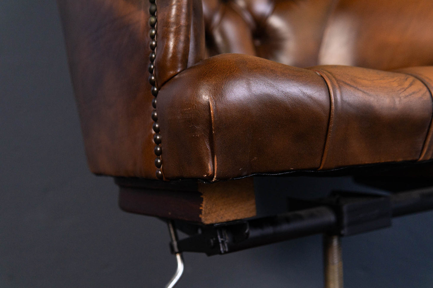 Chesterfield Stuhl Drehstuhl Tisch Sekretär Alt Vintage MÖBLINGER 2407_2902