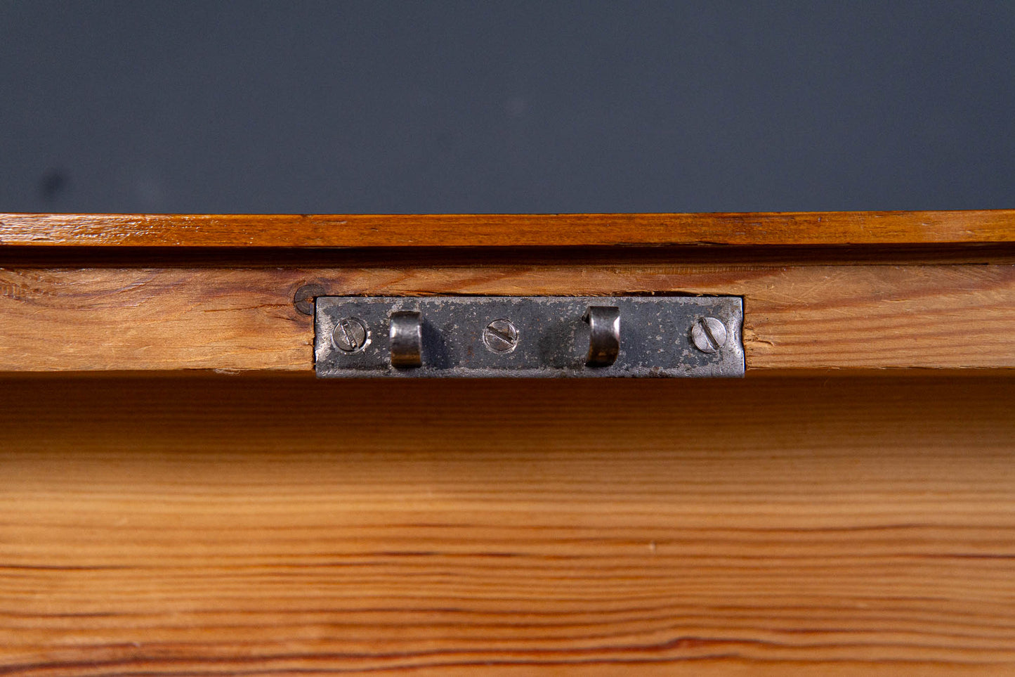 Truhe Box Kiste Schrank Kommode Regal Hocker Alt Antik MÖBLINGER 2407_2904