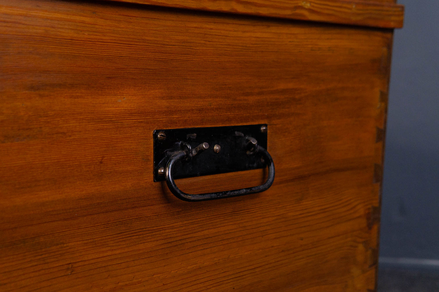 Truhe Box Kiste Schrank Kommode Regal Hocker Alt Antik MÖBLINGER 2407_2904