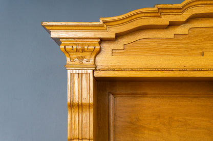 Schöner Jugendstil Bücherschrank