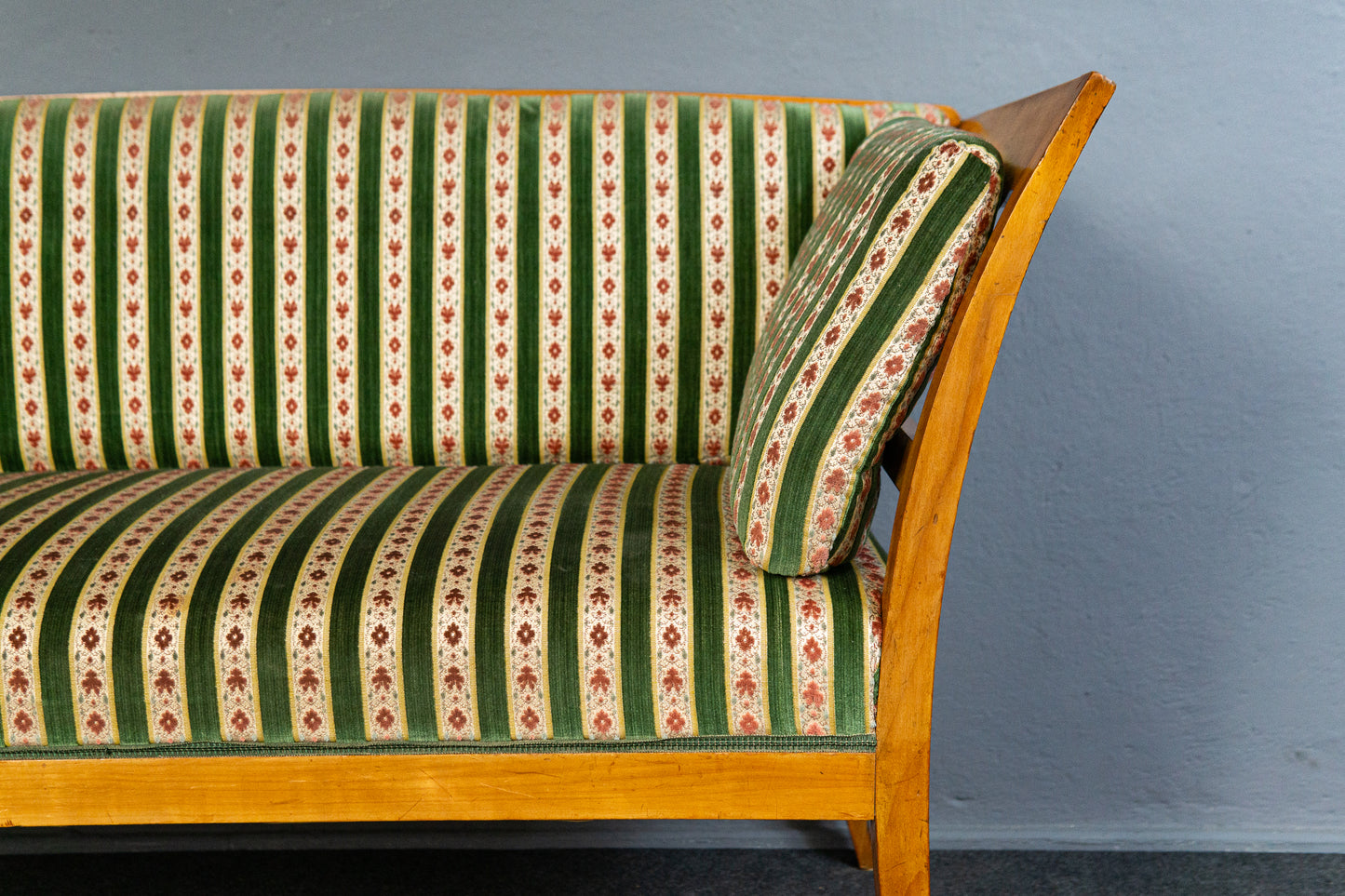 Antik Sofa Couch Sessel Stuhl Lounge Tisch Vintage Alt MÖBLINGER 2503_0601