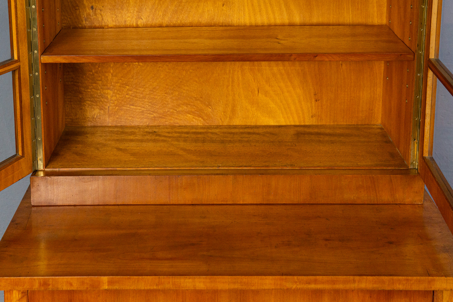Vitrine Regal Bücherschrank Schrank Kommode Vintage Alt MÖBLINGER