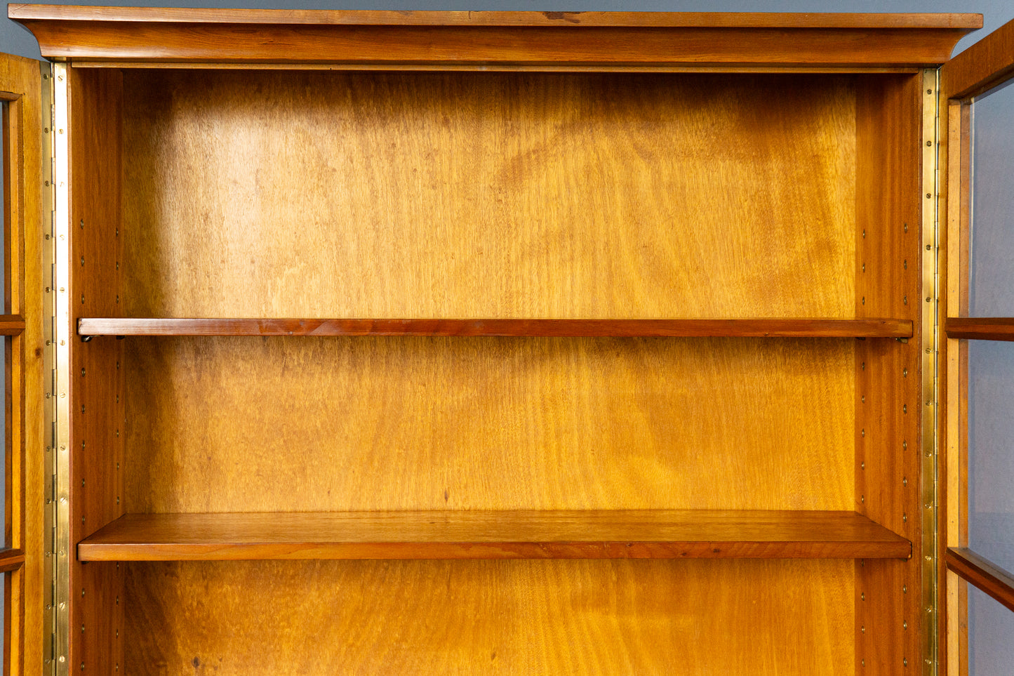 Vitrine Regal Bücherschrank Schrank Kommode Vintage Alt MÖBLINGER