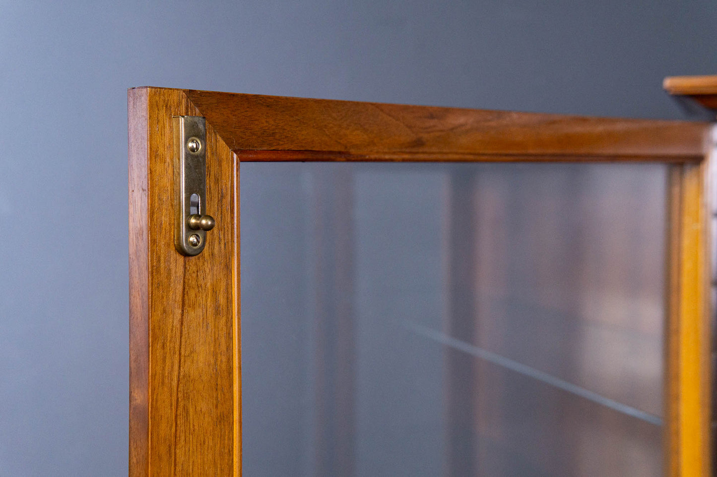 Vintage Vitrine Schrank Kommode Vertiko Regal Alt Antik MÖBLINGER 2408_2102