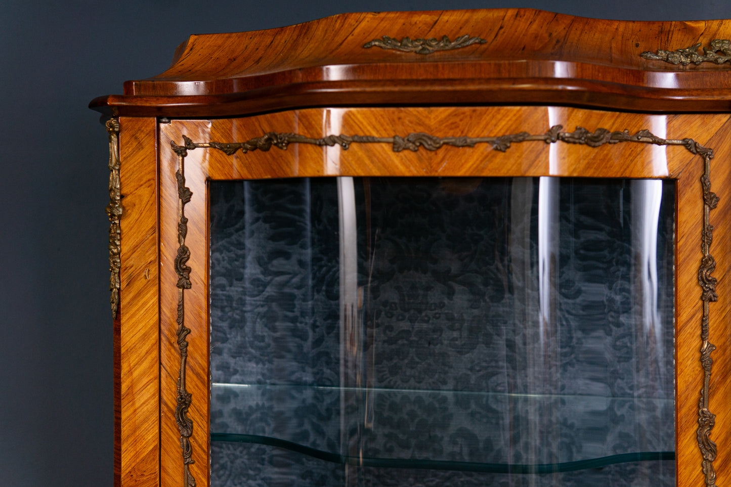 Vitrine Regal Schrank Kommode Anrichte Buffet Alt Antik MÖBLINGER 2309_1903