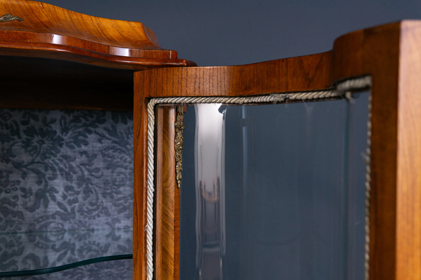 Vitrine Regal Schrank Kommode Anrichte Buffet Alt Antik MÖBLINGER 2309_1903