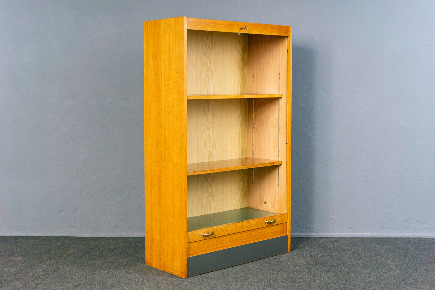 Vintage Rollladenschrank Regal Kommode Schrank Büro Alt MÖBLINGER 2504_0703