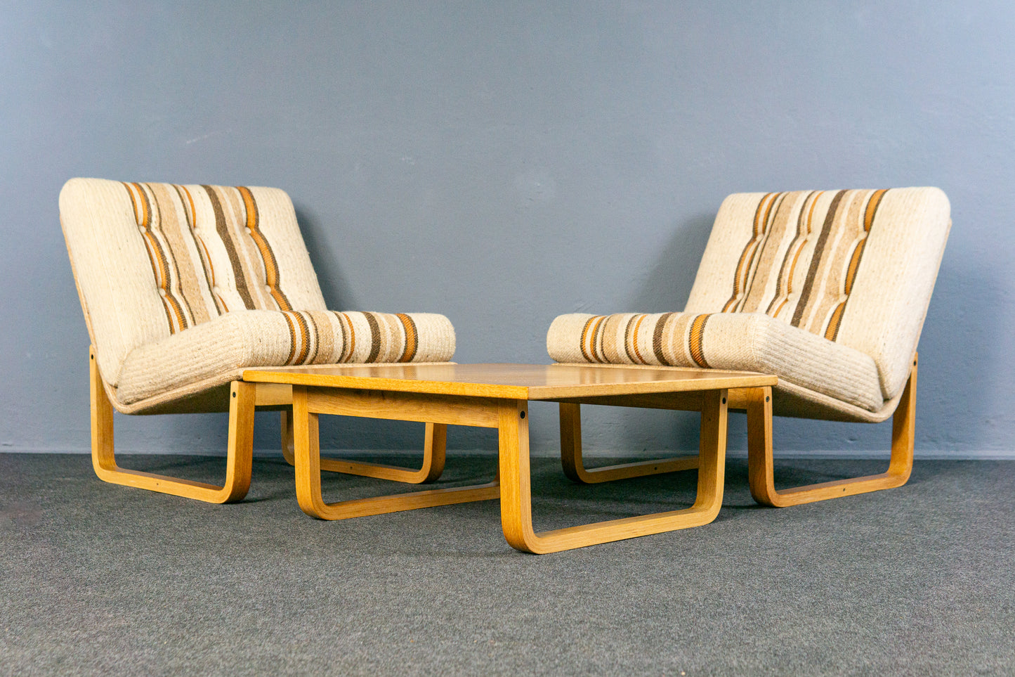 Sessel Couch Sofa Lounge Chair Tisch Vintage Alt 2202_2103