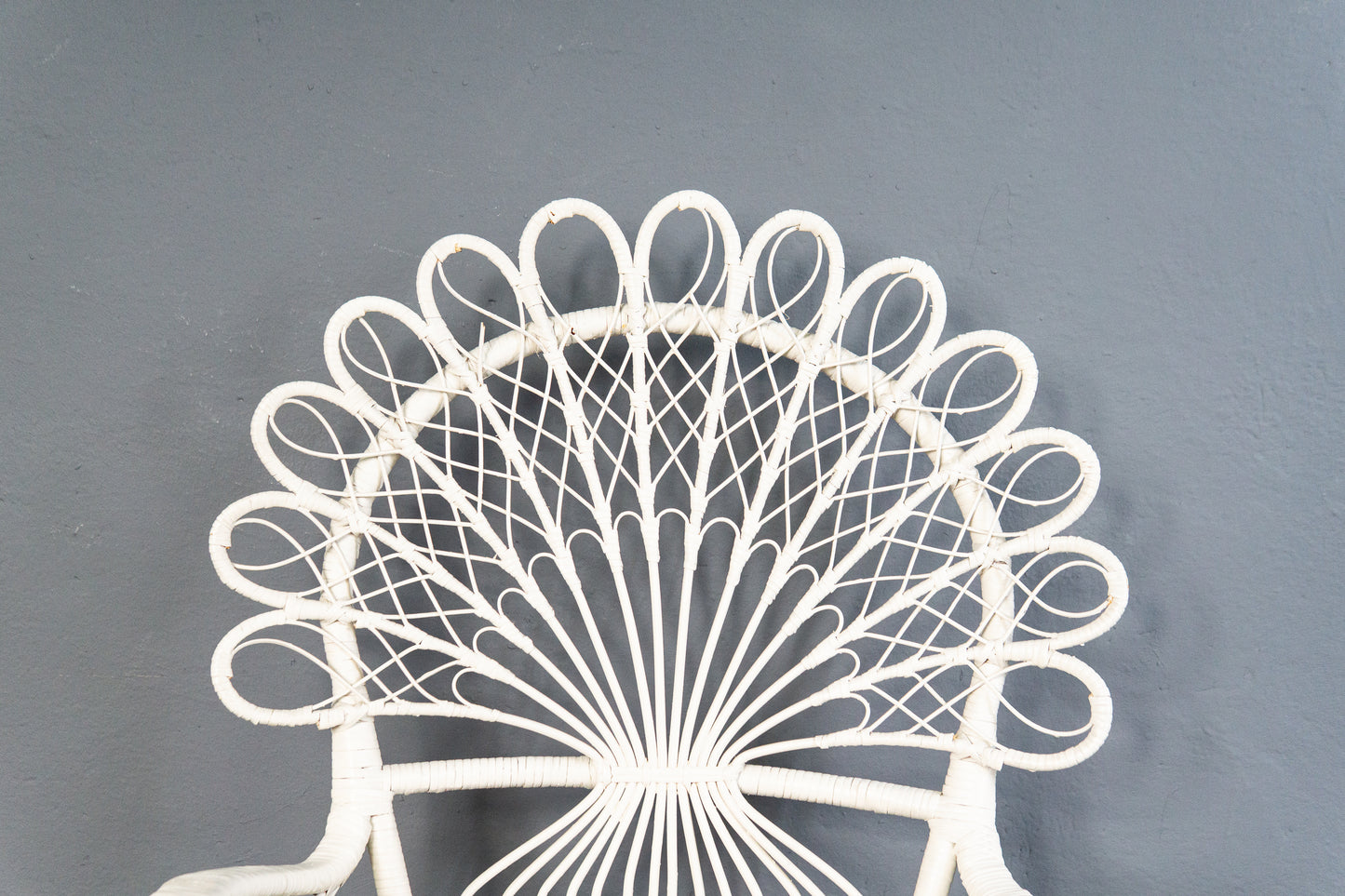 Vintage Sessel Stuhl Rattan Peacock Chair Tisch Alt MÖBLINGER 2504_1601