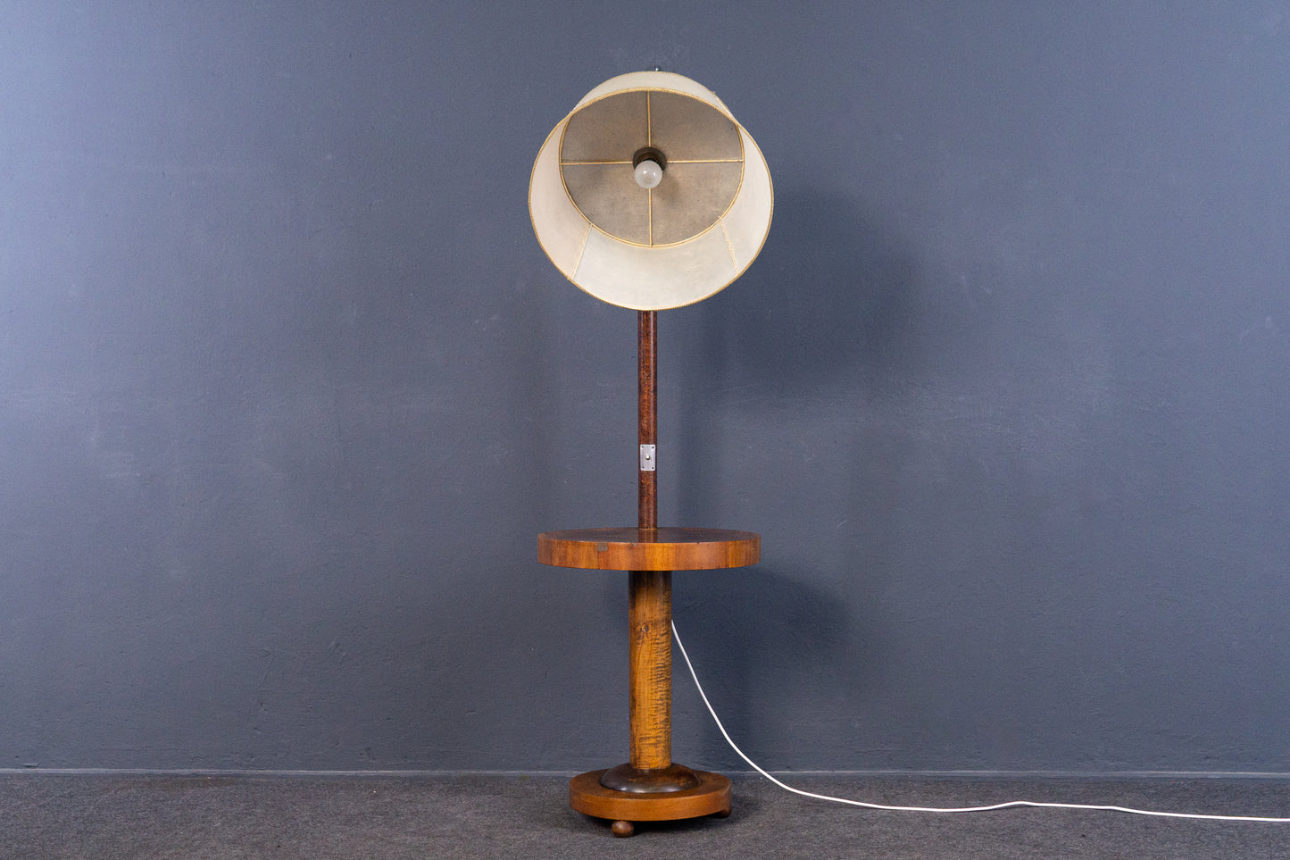 Stehlampe Tisch Beistelltisch Stehleuchte Sofa Alt Antik MÖBLINGER 2409_1102