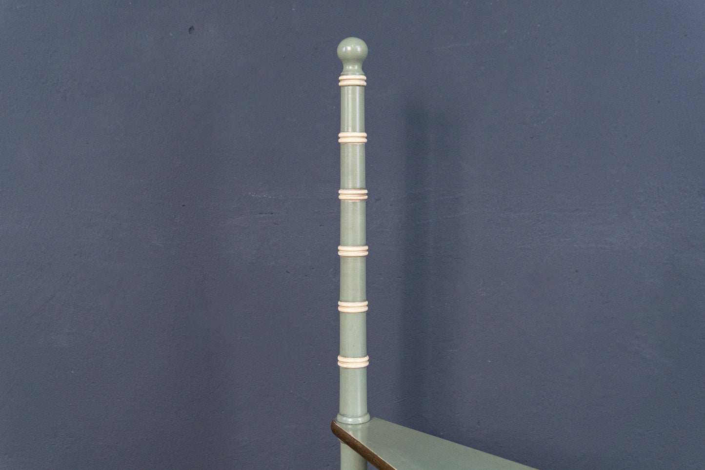 Bibliothek Treppe Tritt Leiter Schrank Regal Hocker MÖBLINGER 2409_1602