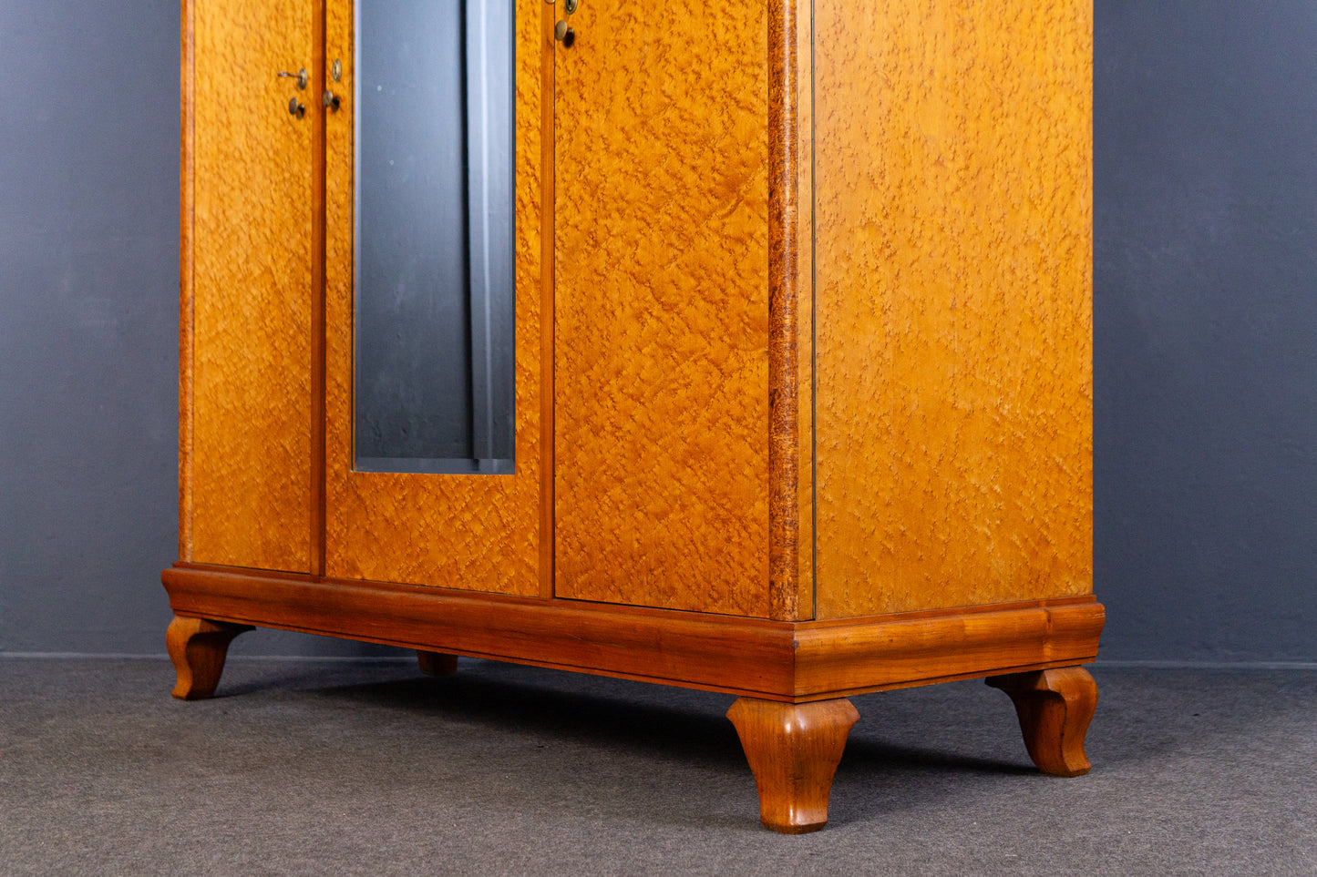 Kleiderschrank Kommode Vertiko Regal Schrank Alt Antik MÖBLINGER 2409_1603