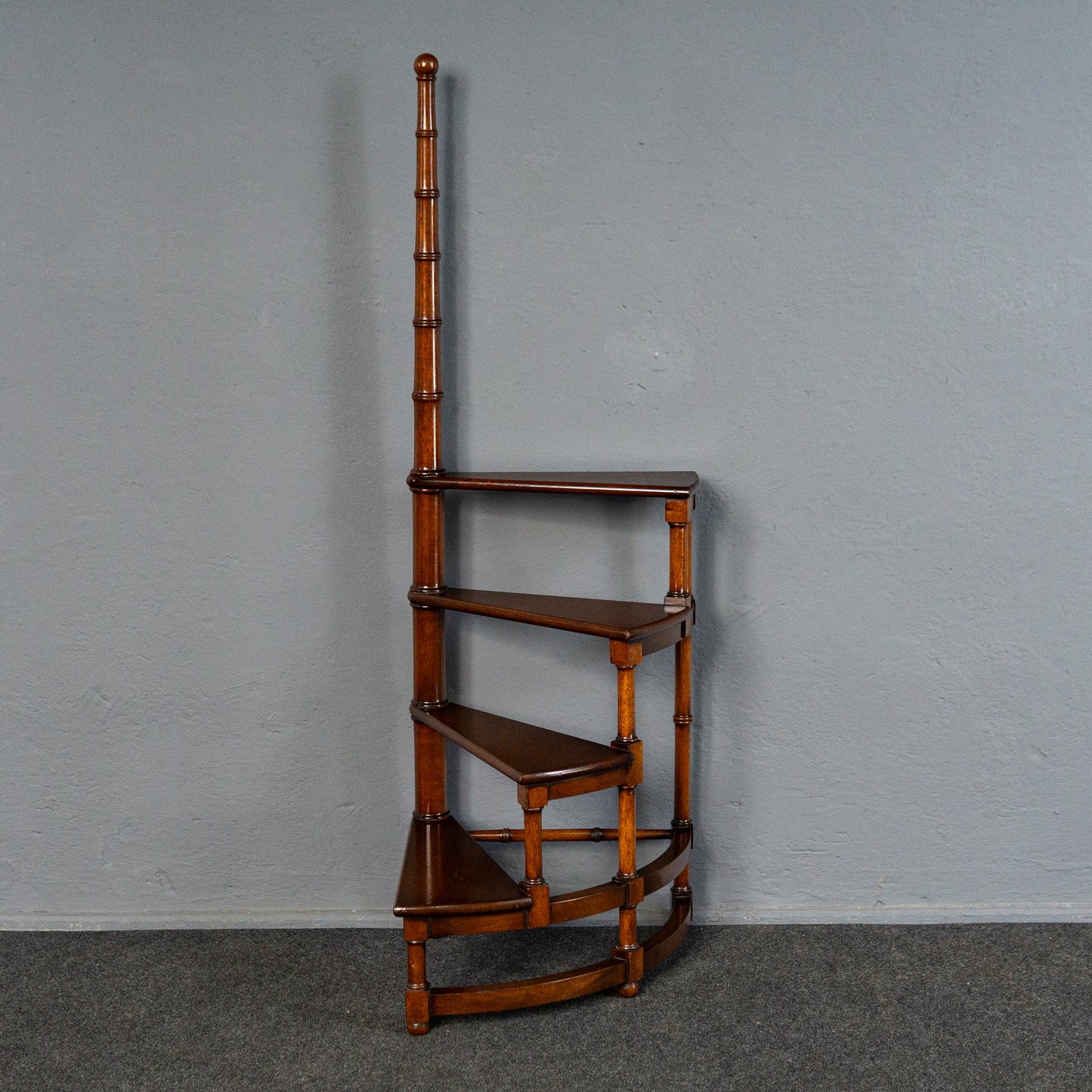 Praktische Bibliothekstreppe im Englischen Stil, aus dem 20.Jahrhundert - Treppe Tritt Leiter Schrank Regal Hocker Alt MÖBLINGER