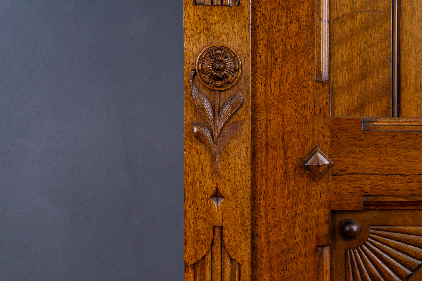 großer Kleiderschrank Kommode Regal Schrank Alt Antik MÖBLINGER 2409_2305
