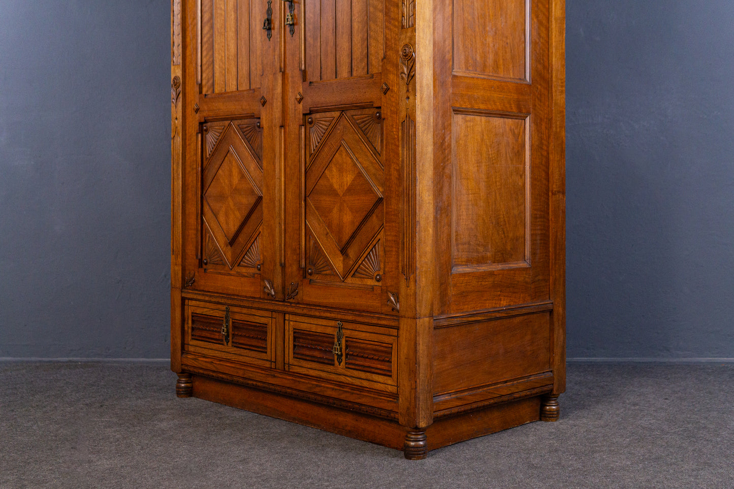 großer Kleiderschrank Kommode Regal Schrank Alt Antik MÖBLINGER 2409_2305