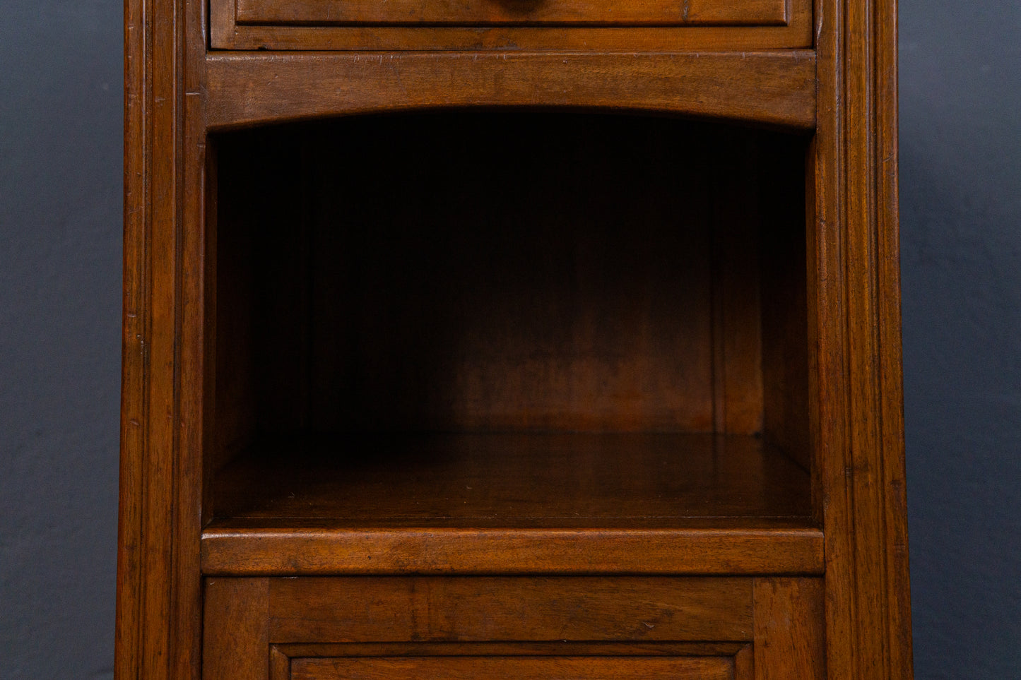 Nachttisch Nachtschrank Kommode Schrank Regal Alt Antik MÖBLINGER 2409_2306
