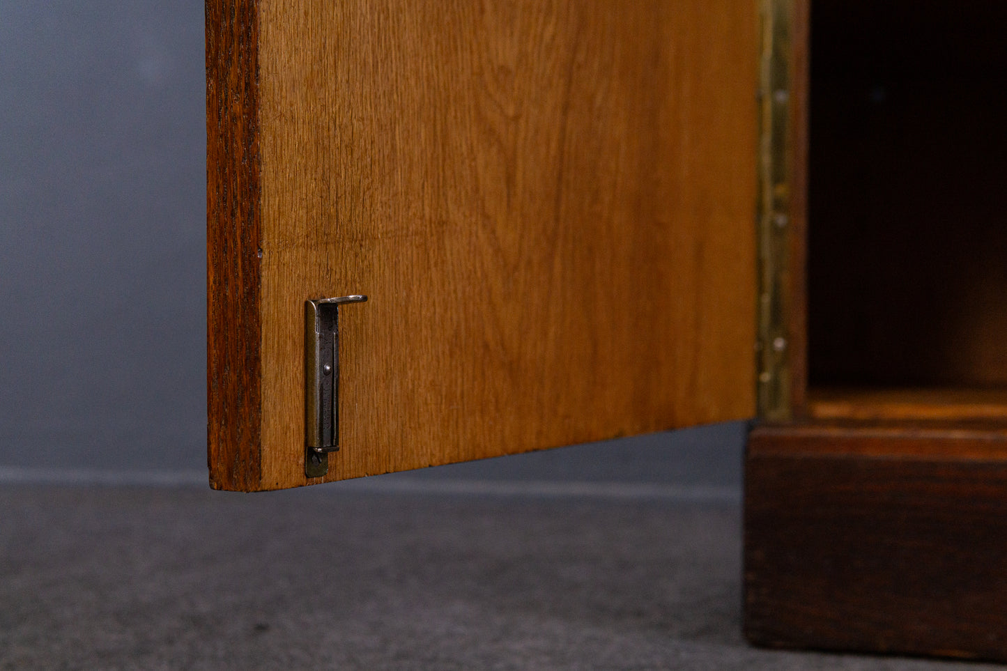 Anrichte Kredenz Schrank Kommode Buffet Regal Alt Antik MÖBLINGER 2409_2605